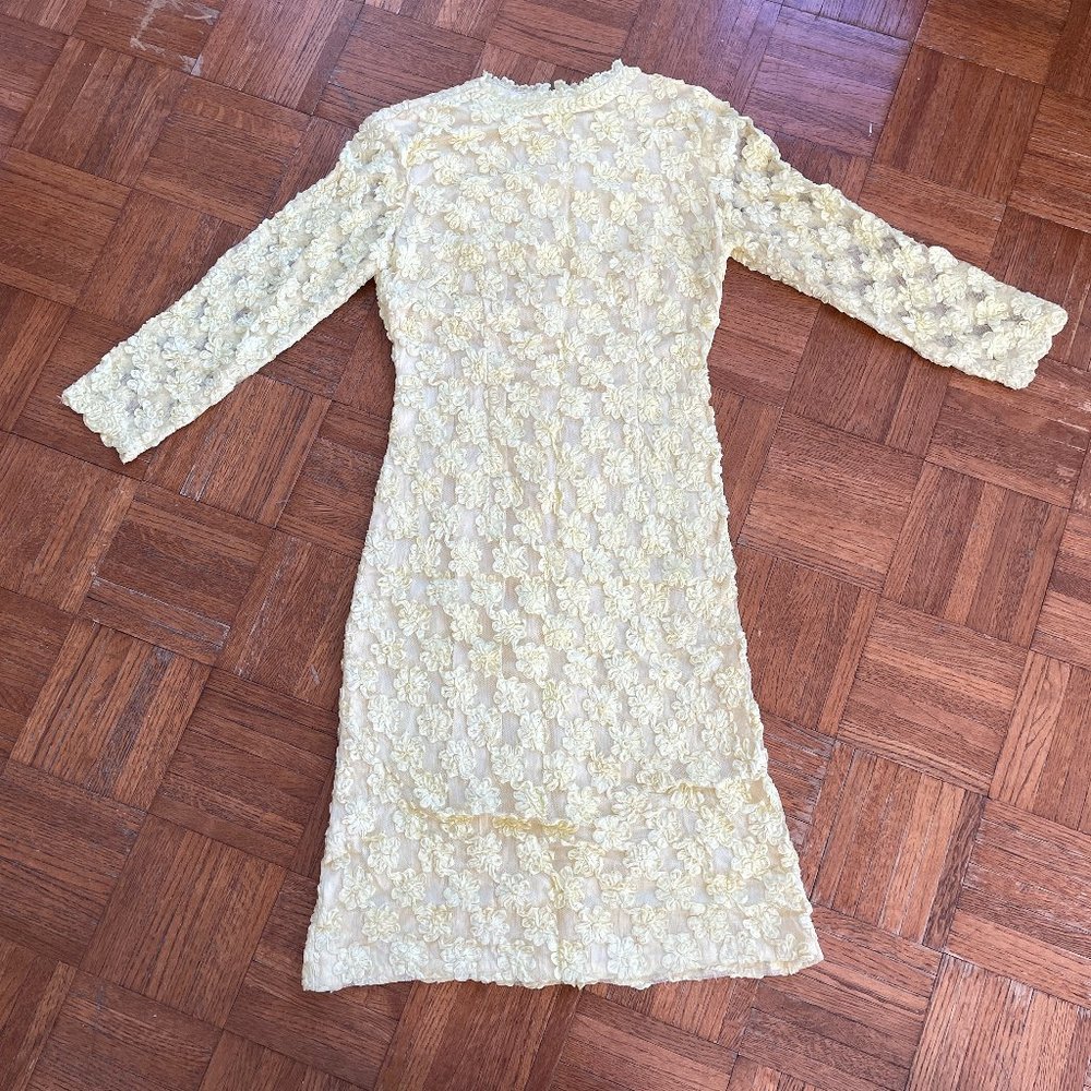 Vintage yellow 3D flower lace dress